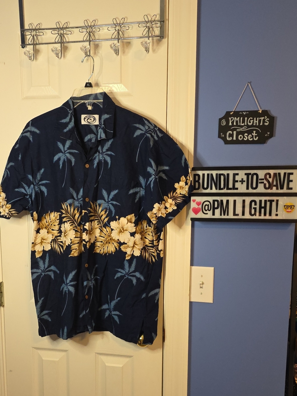 GoHawaii XL Navy Blue Hawaiian Floral Button-Up Shirt Short Sleeve